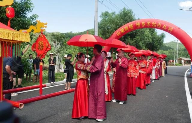 “婚恋好家风”传统文化旅游活动在汀举行