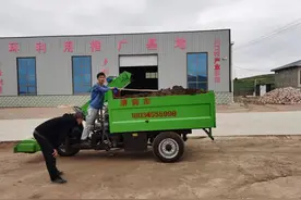 固原两名牛粪搬运工“悄没声息”干了件大事图片