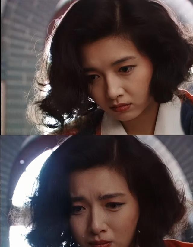 58岁江珊在剧组庆生，穿黑衣满头白发体重超140斤，皱纹不掩美貌