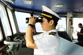 远洋船长,一生履历，年轻有为，娶三妻，为了爱主动结扎令人佩服图片