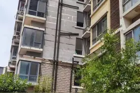 2-6楼都改了独立下水，7楼不让改，怎么办？图片