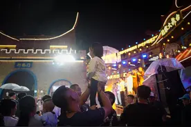 快手将在全国落地上百个直播大舞台，拓展直播夜经济生态图片