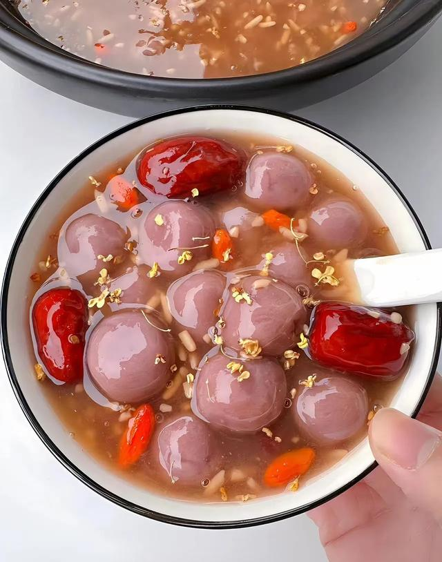 60岁以后，吃十斤黑豆不如1两它，硒含量是洋葱的30倍	，别不懂吃