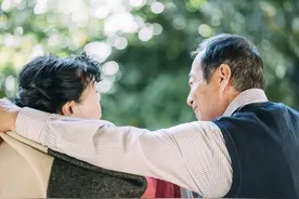 搞定60岁女人的10句情话,记在心里图片