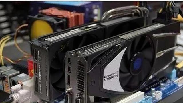 手把手教你如何连接双显卡 ，帧数暴涨51%实测！