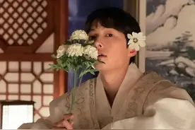 笑到飙泪！近五年韩国必刷爆笑剧，宋仲基/金裕贞/池昌旭/李圣经图片