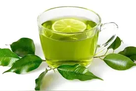 45岁小姐妹退休后做了“新型陪护员”，比打工赚的多，还开心！图片