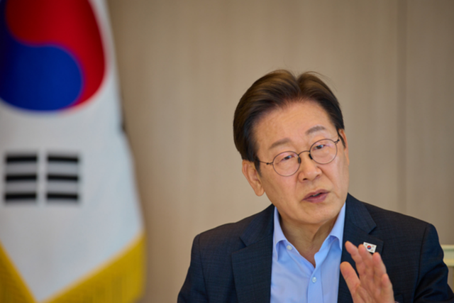 特朗普亲自催债，日韩就算掏空家底，9000亿美元也得交到美国手里