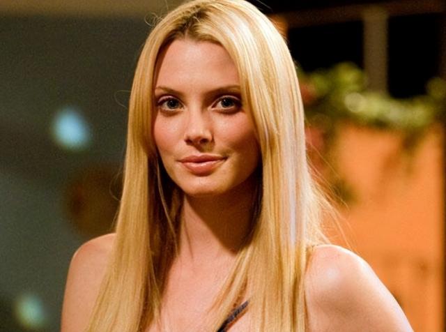 以色列美女来中国旅游，回国时机场叹息：难怪以色列比不过中国！