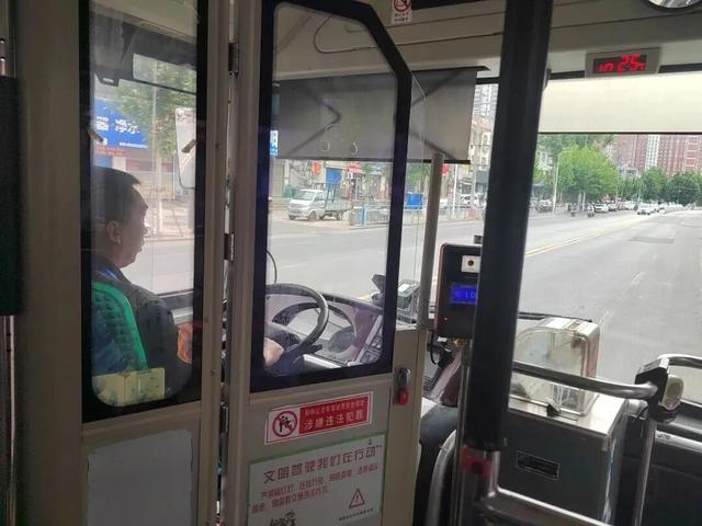 【花开卧龙，心动五一】暖心收官｜短暂的离别，是为了银杏树下更好的重逢