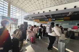 科技提升服务新体验 长春机场完成自助托运行李设备更新改造图片