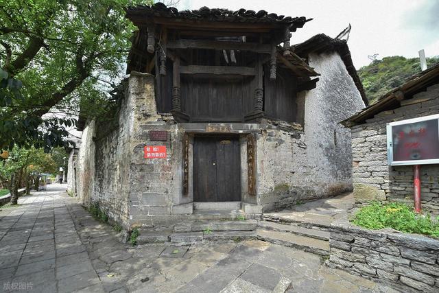 贵州春天6天5晚：一次看完樱花、杜鹃和瀑布，这条线路我写给你