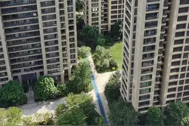 悔！脑子一热，跟风提前还了房贷，本想轻松点，没想到掉坑里了！图片