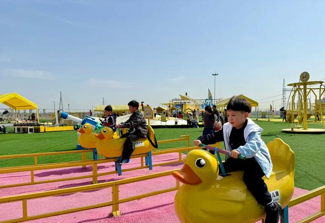 南通新添一 “超大” 亲子公园，面积7万㎡，有彩虹飞椅、沙滩寻宝