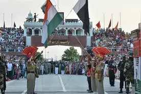 打败仗还不让说？印度屏蔽中国媒体，印媒也被封禁，只准宣传胜利图片