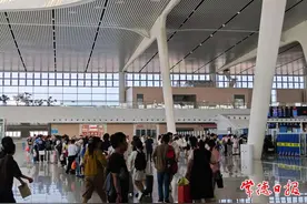 常德火车站暑运期间将增开16趟临客图片