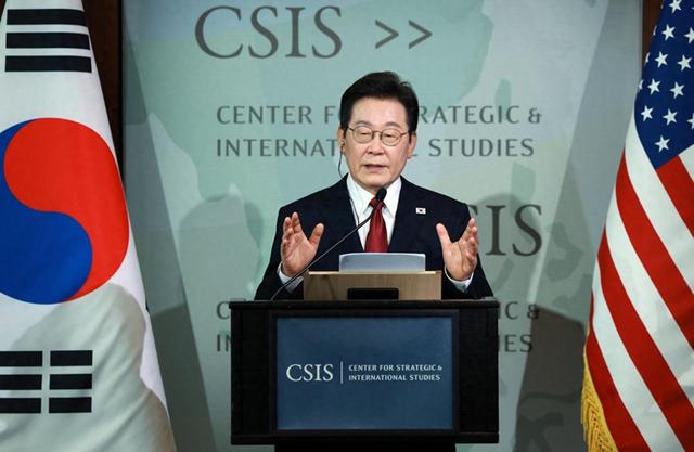 特朗普发力，韩国一夜变天？李在明：放弃经济靠中国，安全靠美国