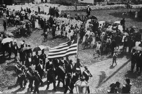 19世纪黑人闹事，美国直接买地建了个国家，强制黑人移民出美国图片