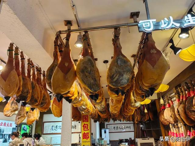 夜游大理古城:繁华背后的别样体验