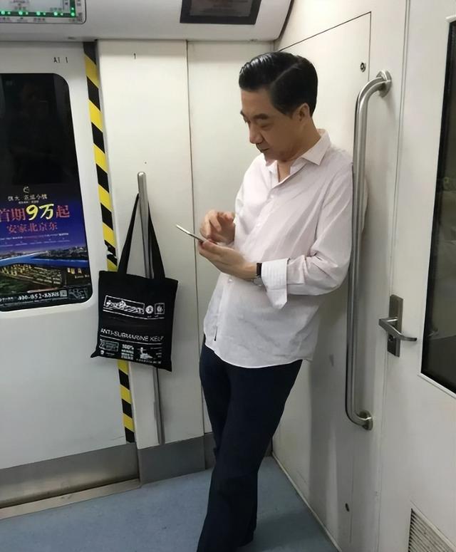 为什么“战略忽悠局局长”张召忠，突然消失了，去哪里了？