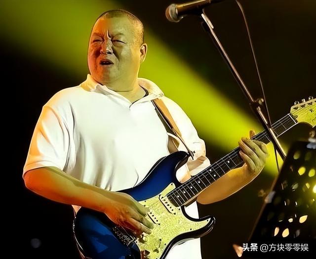 她连上5次春晚，私下却和恩师同居怀孕被骗流产，今57岁依然单身