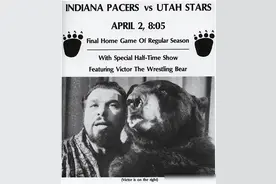 无知者无畏？青海一游客偶遇5只野棕熊！她挥手它站立，有多险？图片