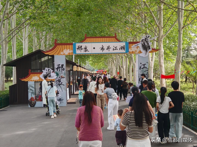 国庆第三天邢台现场直击：这哪是景区，明明是"人海"！