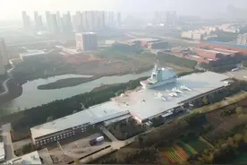 中国军工暴兵模式，歼50低空试飞，美卫星拍到，“航母楼”也扩建图片