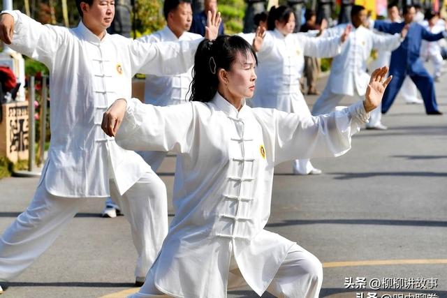 太极拳的“母劲”——掤劲，到底是啥？这样练，慢慢就有了