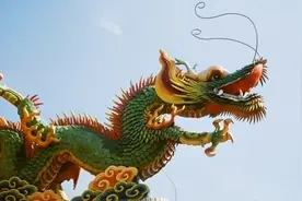 天生就是“领导命”的4大生肖，一辈子不愁没钱花图片