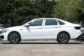 大众速腾1.5T飞跃版上市，便宜9000，减配or良心图片