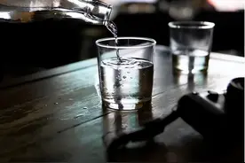 横评江西五大白酒：四特酒有争议，李渡酒辈分大，最突出的是它图片