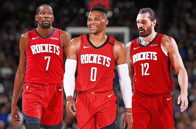 从4700万顶薪，到300万底薪！NBA退步最快球星，你确实该退役了