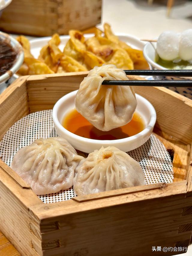 为啥南京夫子庙的小吃又贵又难吃？游客：本地人不吃，专坑外地人
