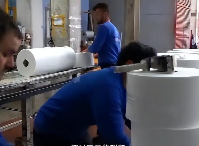 5年前，靠倒卖口罩一年赚60亿元	，住5万一夜酒店的他，如今咋样了