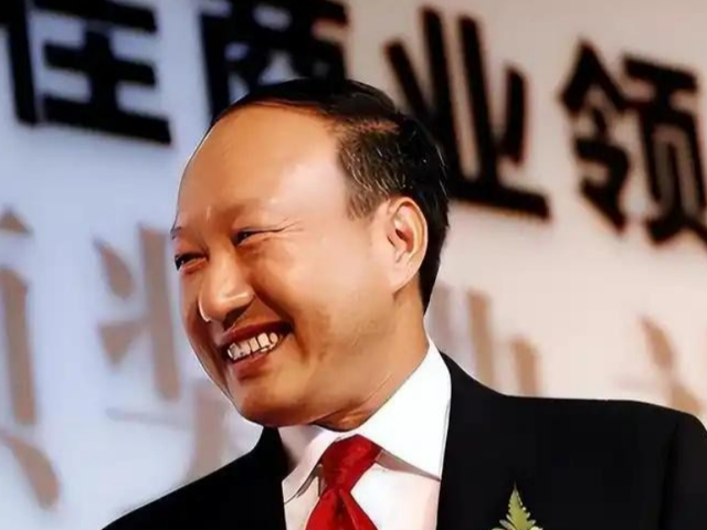 比恒大还惨！中国第二大民企倒了，负债千亿，创始人被带走