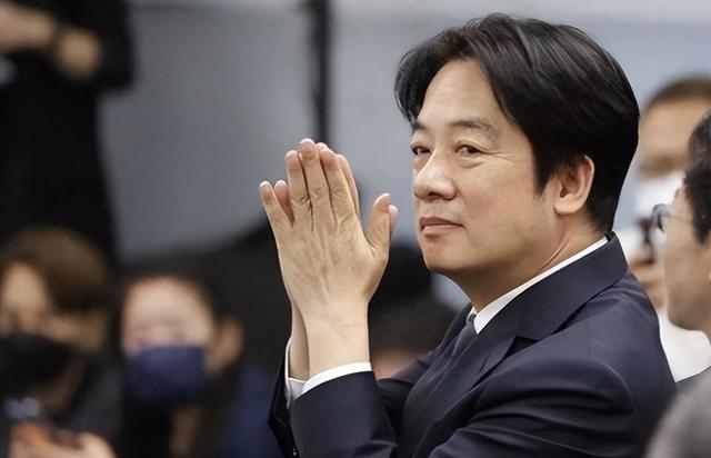 回台即抓捕？洪秀柱专机落地，国台办阐明立场，民进党只能照办！