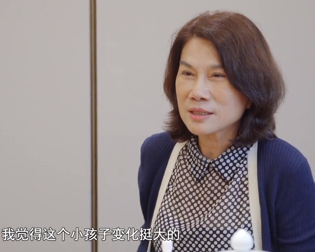 董明珠回应绯闻，王自如被众人嘲讽，网友挖出他办公室藏避孕套