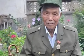 对越战争时，一中国兵被2名越南女兵强占13年，回国后称想念她们图片