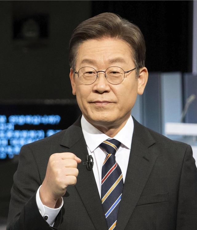 韩国特使团抵达北京，下飞机的第一句话不简单，中方回应很干脆