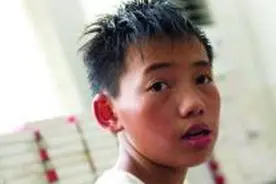 杨六斤：广西14岁孤儿以吃草为生，获捐五百万后生活如何？图片