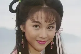 10位不耐老的明星，年轻时个个惊为天人，却早早颜垮显老，太可惜图片