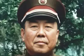 对越自卫反击战出动了九个军，军长分别是谁？图片