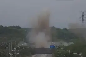 半岛变天，韩军已开首枪，朝鲜140万青年报名参军，中方站了出来图片