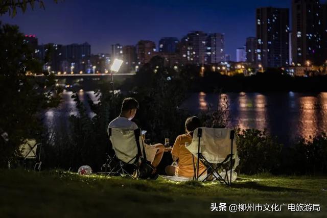 宜找个地方见一面，做什么都很甜~