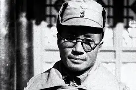 1947年孙殿英被我军活捉，刘伯承指示：此人不可杀，他对我们有恩图片