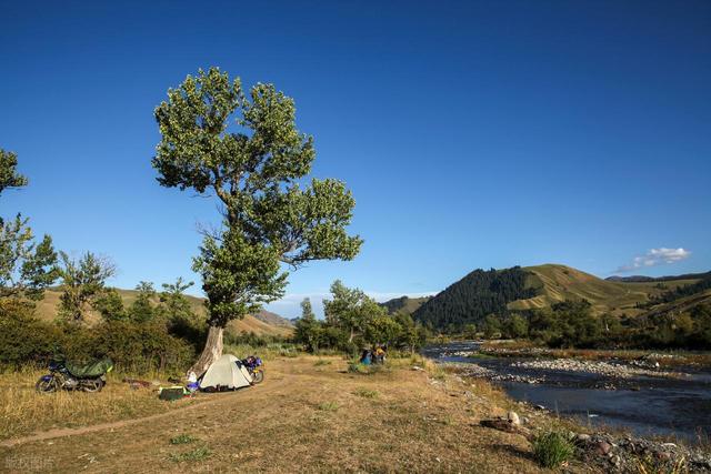 露营遭遇山洪的自救与防范：一顶帐篷里的生死课