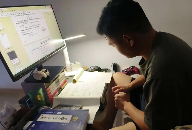 又一内鬼被抓！央视发声，泄密大量内部机密资料，身份曝光不简单