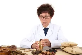 脾胃虚别乱补！中医教你升阳驱寒湿，科学补脾不折腾图片