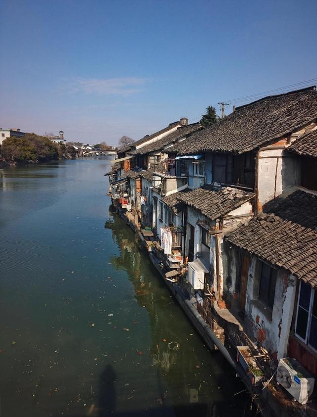 乌镇旅游全攻略，放慢脚步，感受江南水乡的宁静